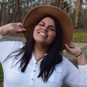 Meet your Posher, Nadia